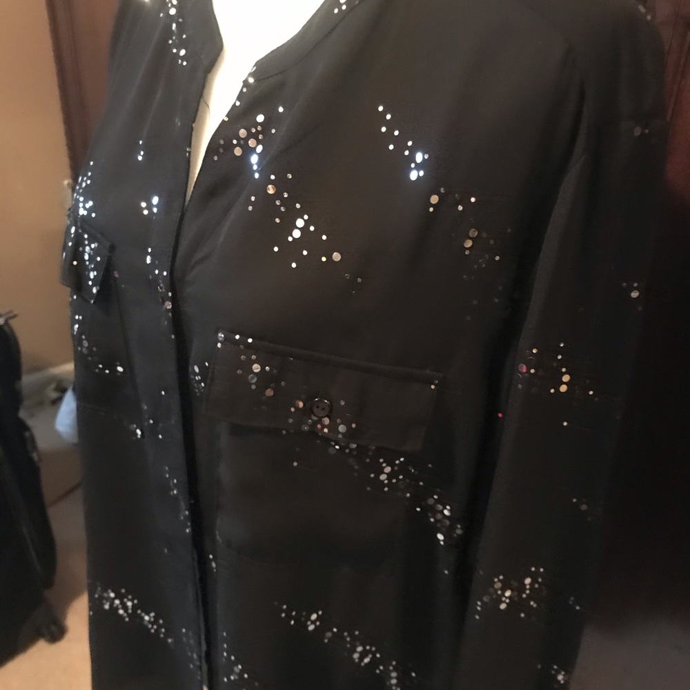 Button down black blouse - Picture 5 of 5